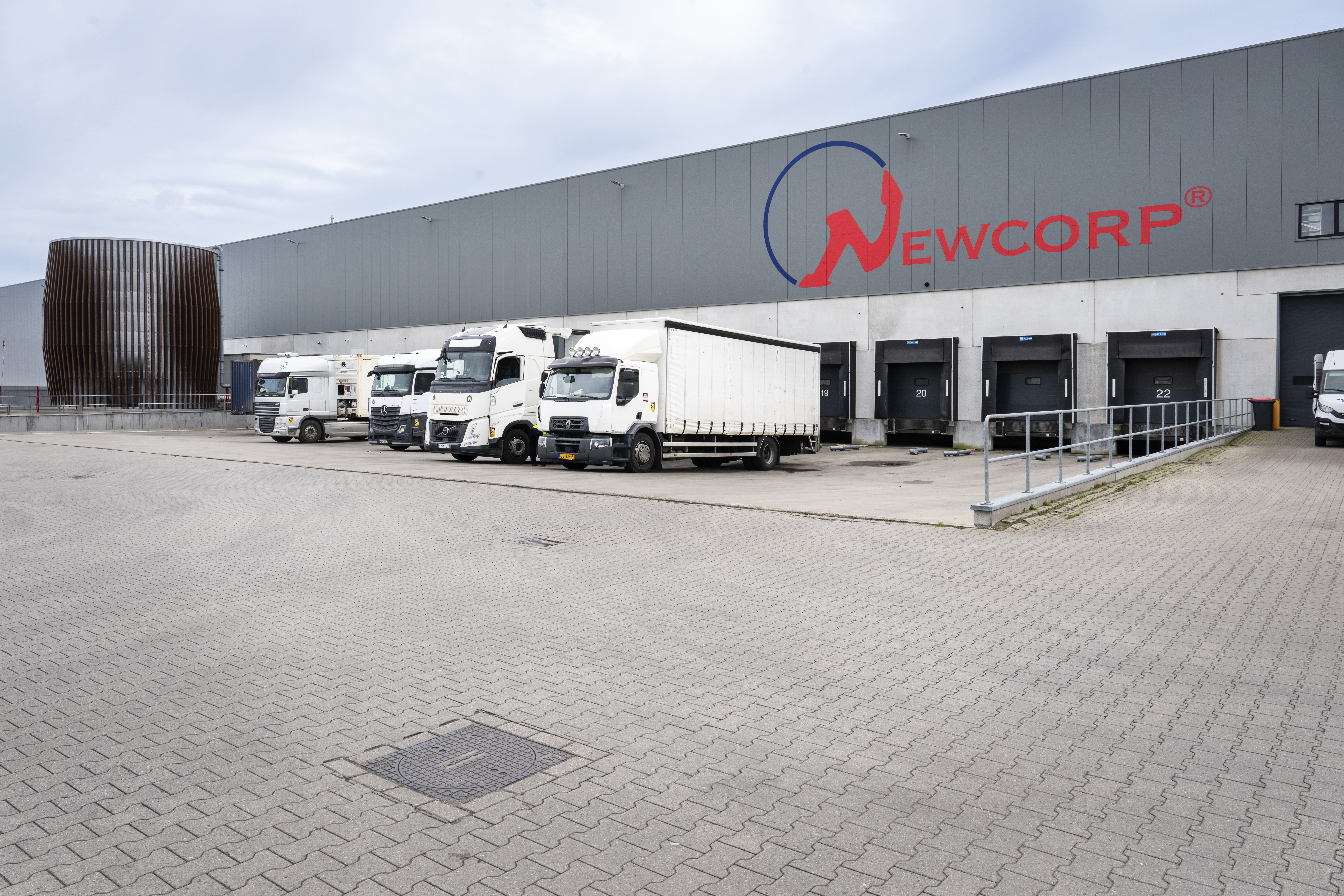 Professional wegtransport met Newcorp