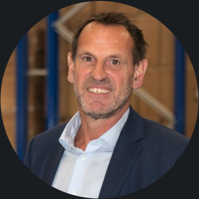 Newcorp logistics bv - Sales colleague Leon, the first point of contact for your question